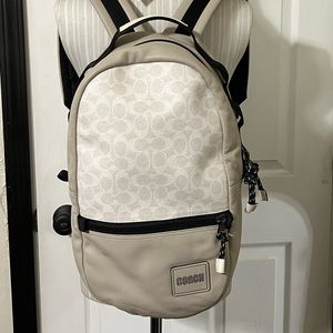 Coach Pacer signature backpack Bone/Chalk